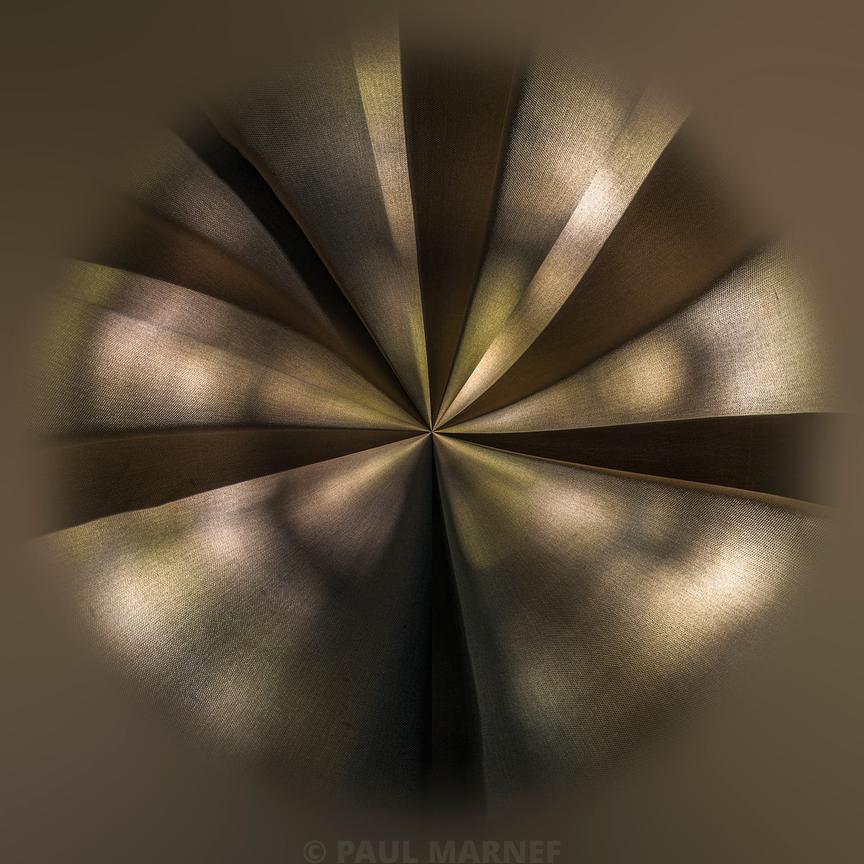 « Le Temple des Lueurs », photographie de la série Planètes Imaginaires de Paul Marnef